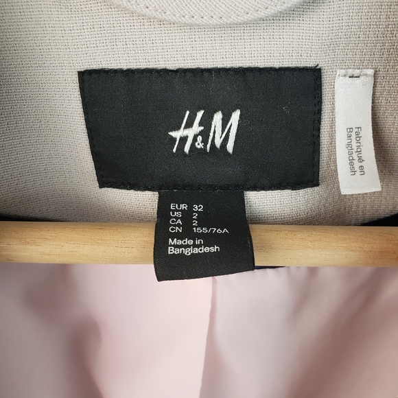 Blazer - Picture 2 of 4